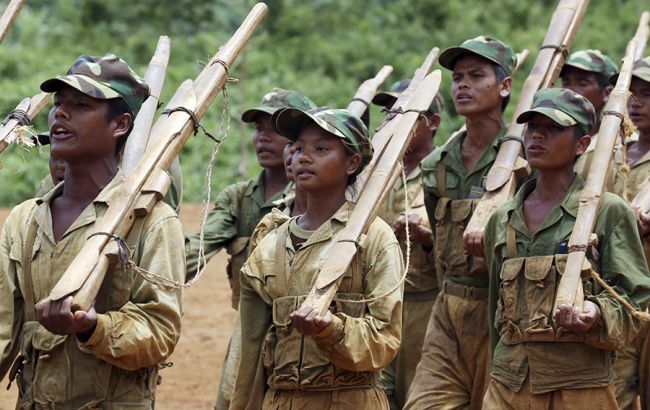 У М'янмі в результаті атаки повстанців загинули 9 поліцейських