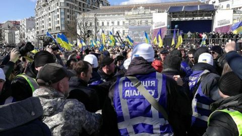 В результате столкновений во время выступления Порошенко никто не пострадал