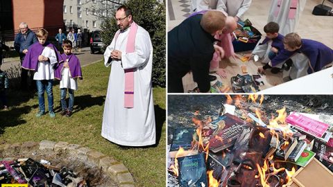 21 сторіччя на дворі: cвященники спалили книги про вампірів і Гаррі Поттера