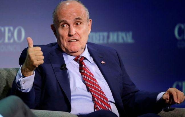 Адвокат Трампа заявил о компромате на семью Байденов