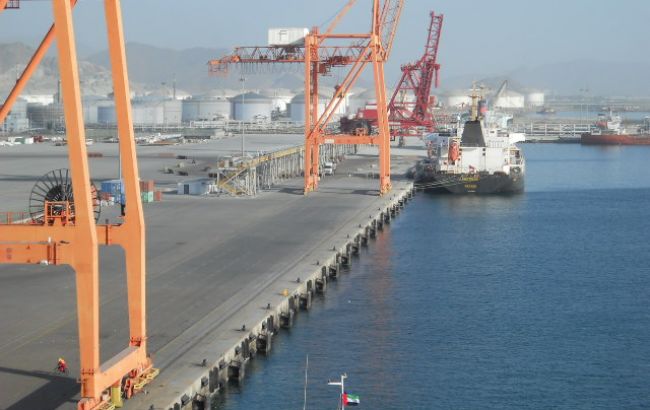В ОАЭ опровергли информацию о взрывах в порту Фуджейра