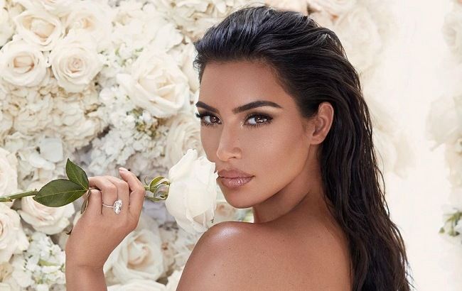 В объятиях любимого: Ким Кардашьян растрогала нежными свадебными фото
