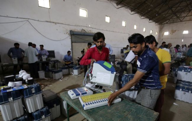 По результатам экзит-поллов на выборах в Индии побеждает правящая партия