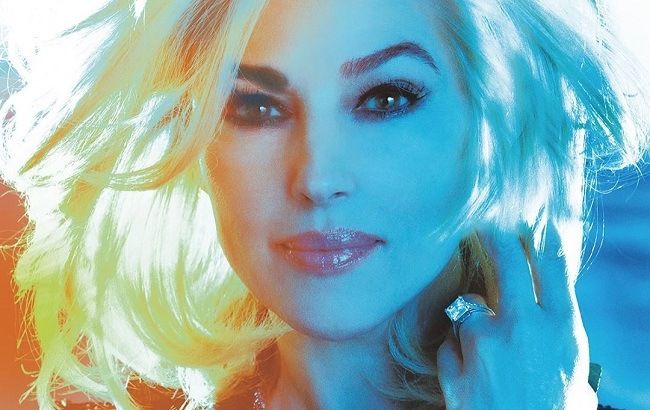 Знову блондинка: 54-річна Моніка Беллуччі захопила новим образом і тонкою талією