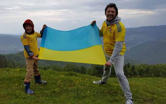 "Все, как один, держим кулаки за ребят": Притула показал, как болеет за сборную Украины на Евро 2016