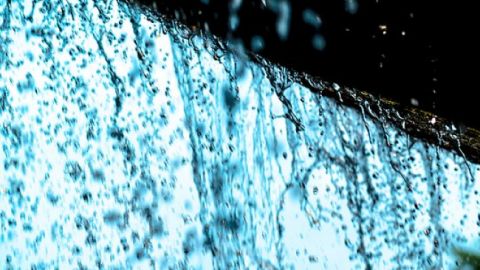 Кам'янець-Подільський пішов під воду: шокуючі кадри