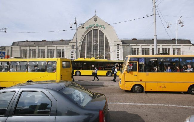 У Києві залізничний вокзал евакуюють через "мінування"