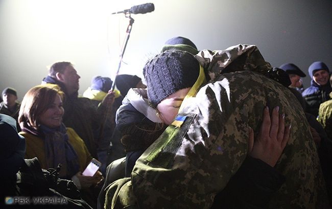 Полонених українців з Донбасу доставили в Мінськ