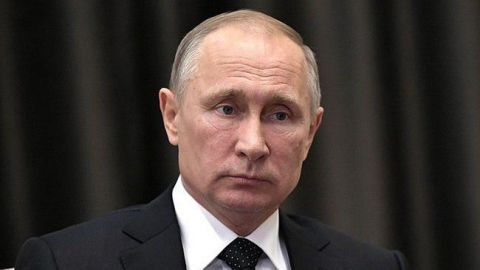 Путин планирует стать премьером с расширенными полномочиями, - Bloomberg