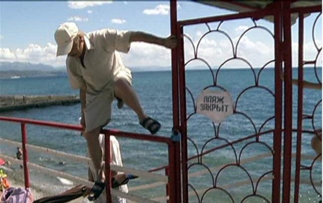 Отдыха не будет: пляжи Крыма закрыты для посещения местными жителями