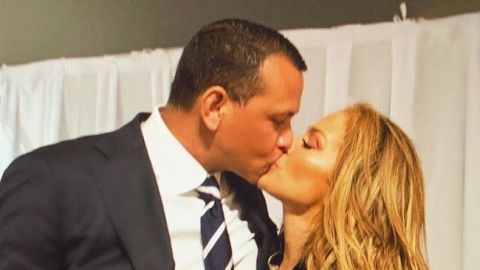 Це любов! Дженніфер Лопес расторгала мережу романтичним фото з чоловіком