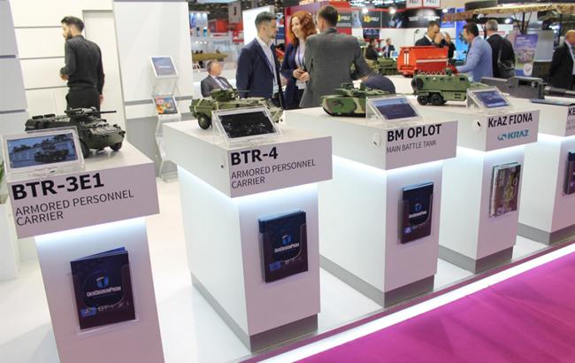 Українські "Скіф" і "Корсар" відзначили на найбільшій у світі виставці озброєння