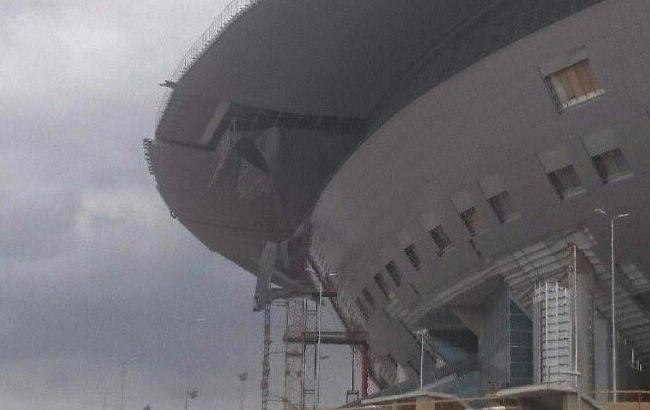 "Скрепы больше не скрепляют": в России стадион за миллиард долларов разваливается от ветра