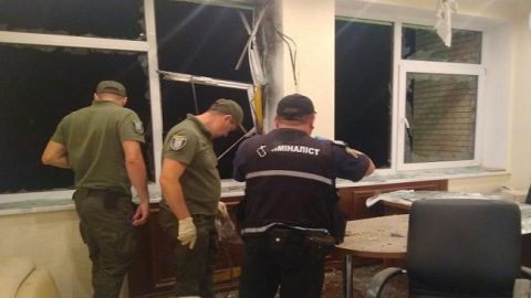 Обстріл будівлі Мостобуду розслідують як теракт