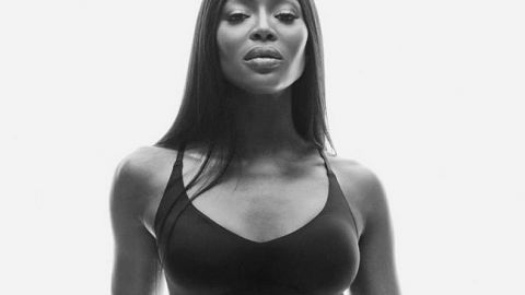 49-річна Наомі Кемпбелл сколихнула мережу голими сідницями і стрункими ногами