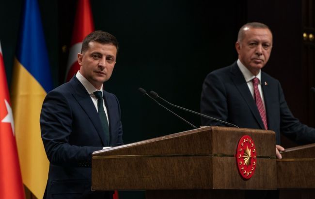 Зеленский провел телефонный разговор с президентом Турции