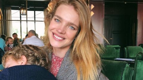 Молодая мама: Наталья Водянова растрогала сеть редким архивным фото с сыном