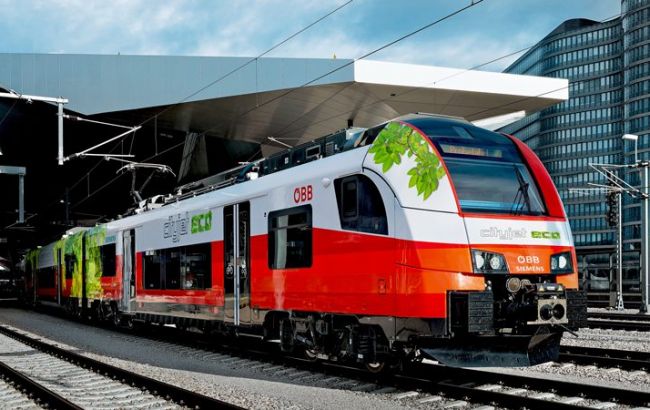 В Австрії випробували перший гібридний поїзд