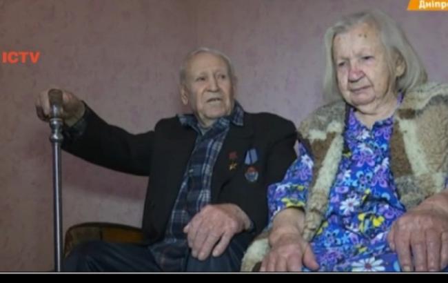 Сила любви: в Днепре супруги отпраздновали 75 лет совместной жизни