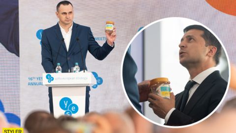 Моя маленька боротьба: Сенцов зробив Зеленському символічний подарунок (відео)