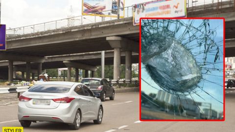 НП у Києві: частина мосту впала прямо на автомобіль, що проїжджав (відео)