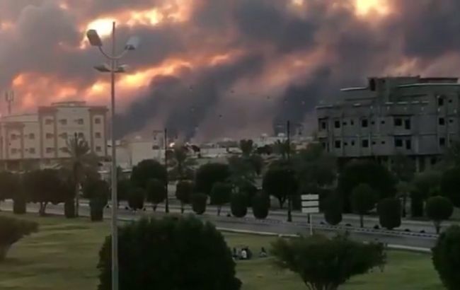 Саудівська Аравія перекрила поставки нафти в Бахрейн після атаки