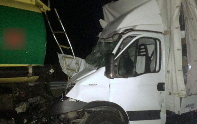 В Полтавской области столкнулись два грузовика, есть погибший