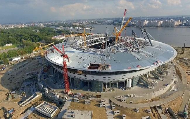 В Санкт-Петербурге подожгли строящийся за 34 млрд стадион