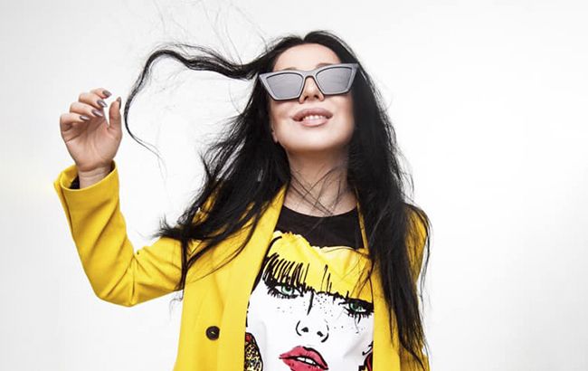 Живущая в России певица внезапно спела на украинском (видео)