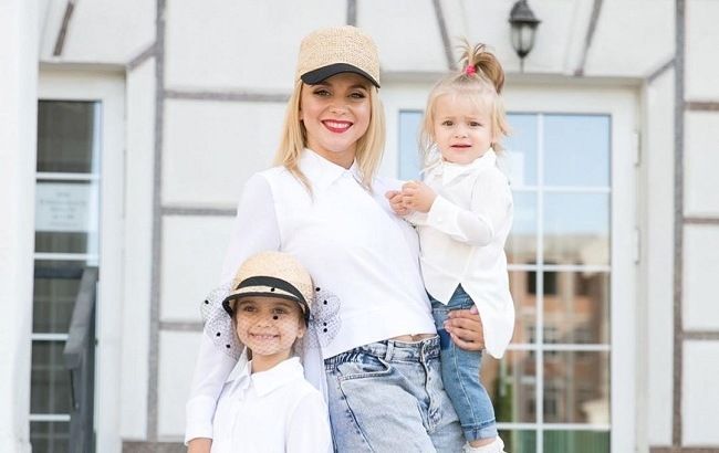 "Будто 16-ть!" Лучезарная Ребрик насладилась осенним солнцем вместе с доченькой