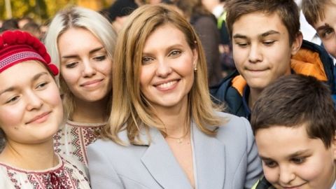 Як завжди бездоганна: Олена Зеленська підкорила Ригу елегантним вбранням