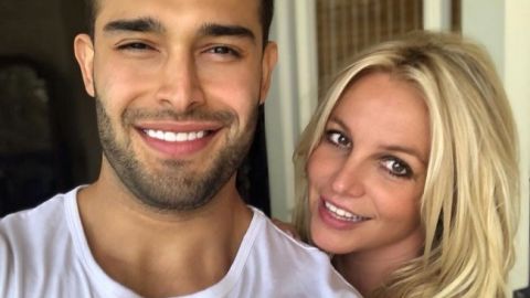 Закохані і щасливі: Брітні Спірс засипала мережу спільними фото з молодим бойфрендом