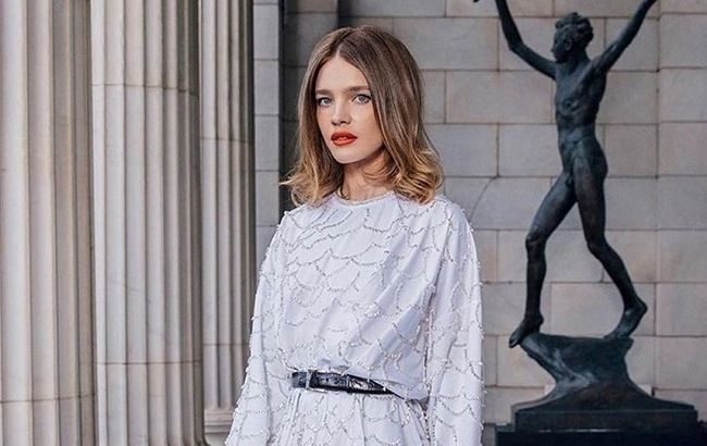 Наталья Водянова показала безупречную фигуру в стильном костюме и раскрыла секреты стройности