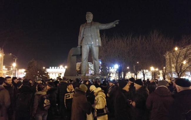 Кириленко: снесенный в Днепропетровске памятник Петровскому не имел культурной ценности