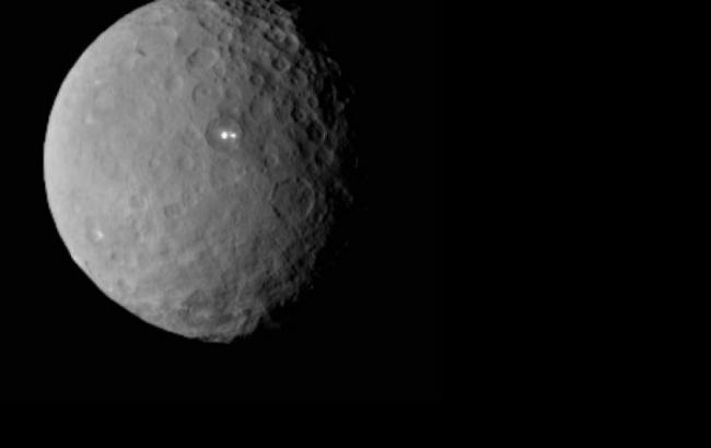 NASA опубликовало видео полета над карликовой планетой Церера