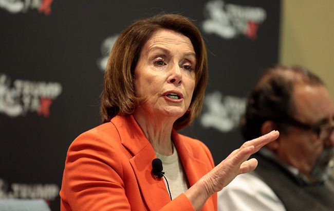 Трамп зізнався у хабарництві, - Пелосі