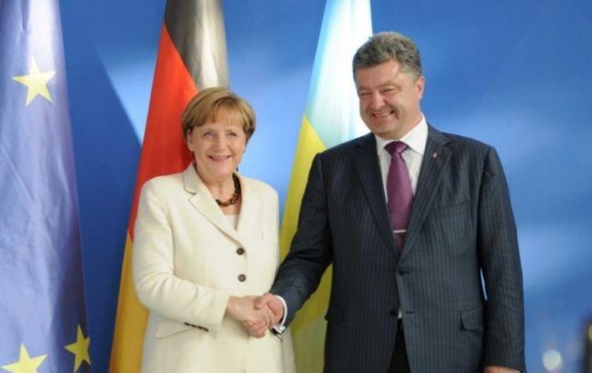 К переговорам Порошенко и Меркель присоединится советник президента Франции