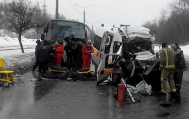 В Харькове произошло ДТП со "скорой": много жертв и пострадавших