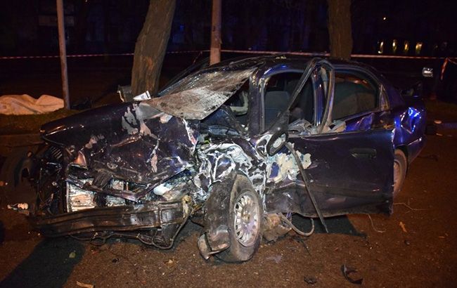 В Николаеве автомобиль протаранил такси, есть жертвы