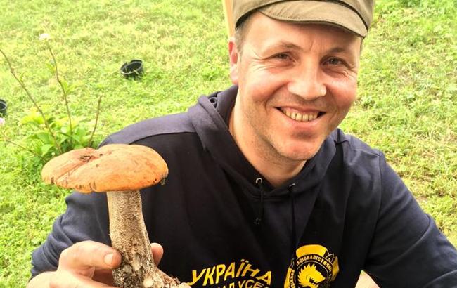 "Убийца грибов": Парубий возмутил украинцев "варварской тихой охотой"