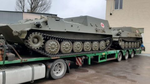 Українська армія отримала партію броньованих медичних машин