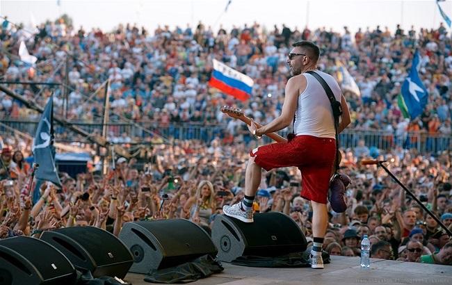 В России на рок-фестивале пострадали более 1000 человек