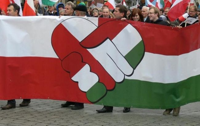 У Європарламенті закликають вжити заходів щодо Польщі та Угорщини