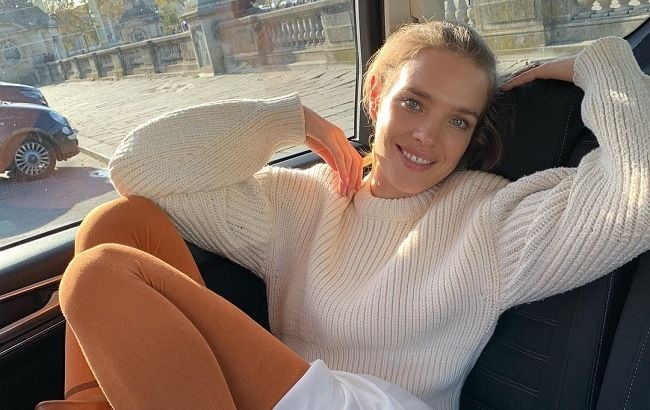 Мини и ботфорты на шпильках: Наталья Водянова блеснула стройными ногами на форуме в Давосе