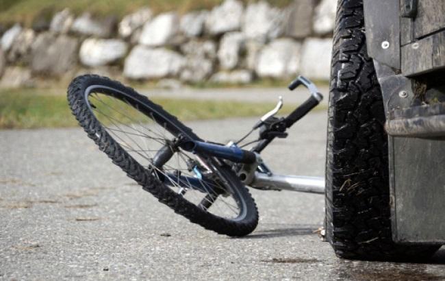 В Запорожье полицейские сбили велосипедиста