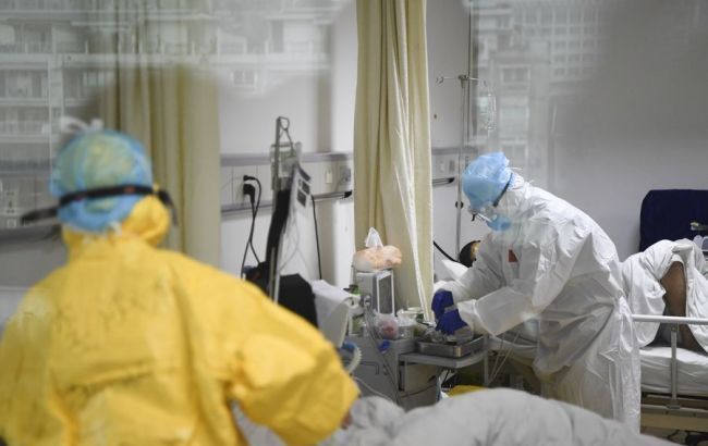 В Китаї від коронавірусу за добу померли майже 100 осіб