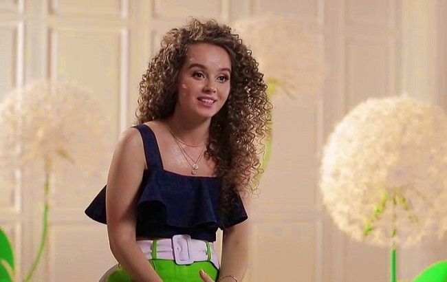 Холостяк-10: на шоу придет одна из самых популярных участниц Х-фактора