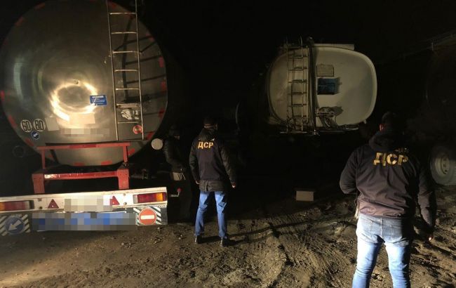 В Одесской области задержали преступную группу, воровавшую топливо из резервуаров "Укрзализныци"