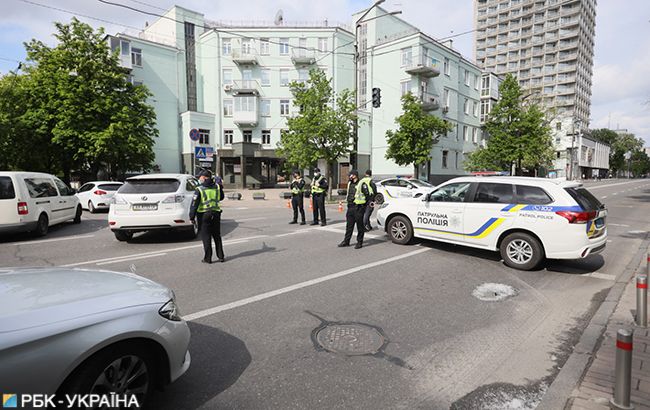 Через акції під Кабміном у Києві правоохоронці перекрили кілька вулиць