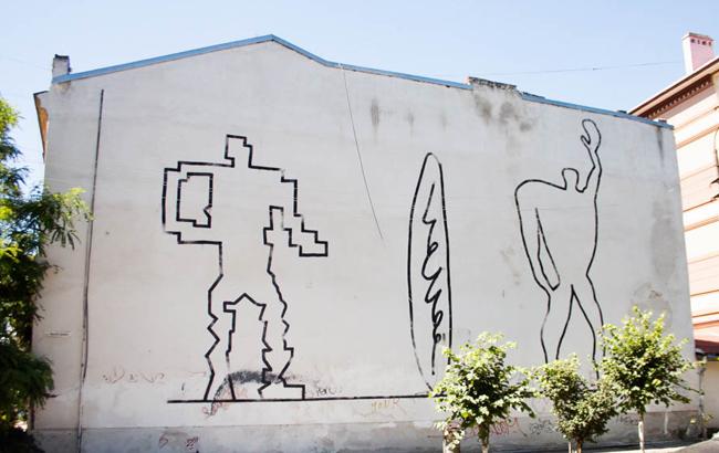 "Не мурал, а муралище": поляк представив в Івано-Франківську дивне графіті